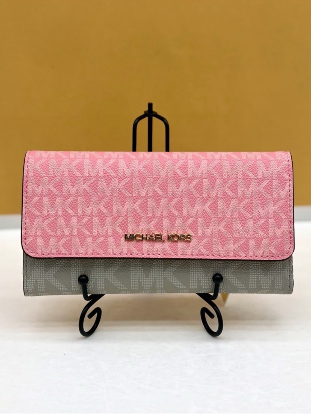 Michael Kors Jet Set Travel Signature Trifold Wallet Carnation Multi